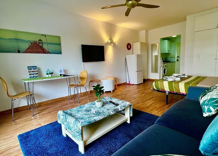 Benalbeach Relaxing Garden View Apartament *